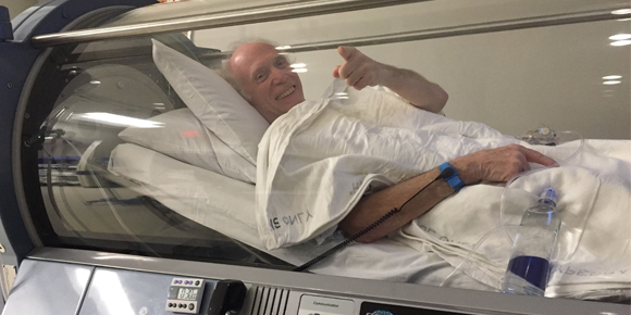 hyperbaric medicine helps rocker get back on stage