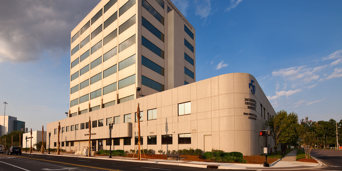 exterior of the Reid Building, part of Baptist Medical Center