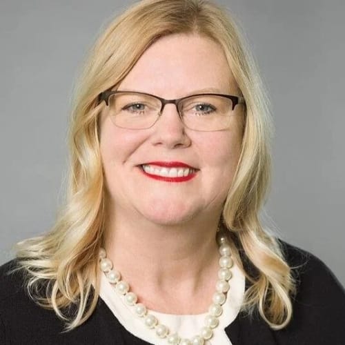 Photo portraift of Sarah Sanders