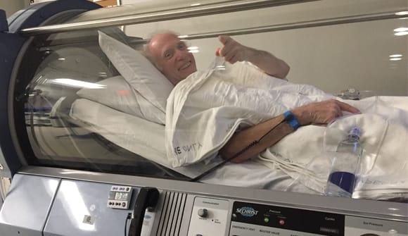 hyperbaric medicine helps rocker get back on stage