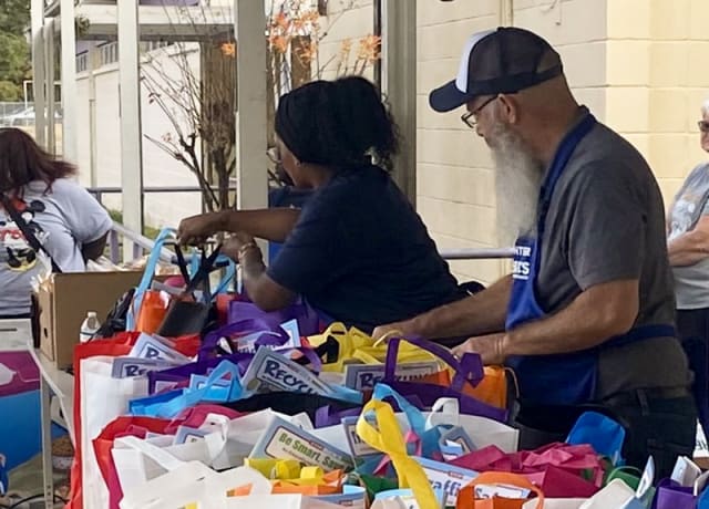 Max Block Food Pantry in Macclenny.