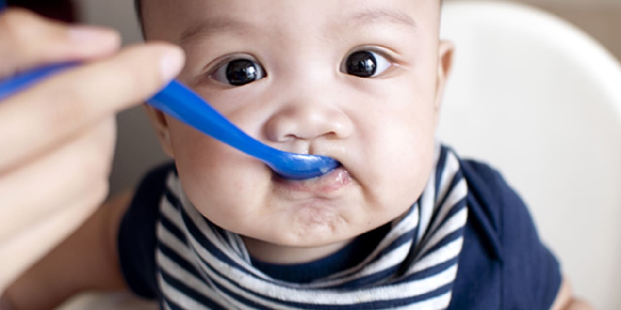 baby eating