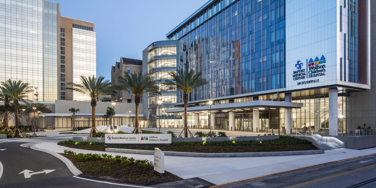 exterior view of the Borowy critical care tower, which is now the entrance for our downtown campus.